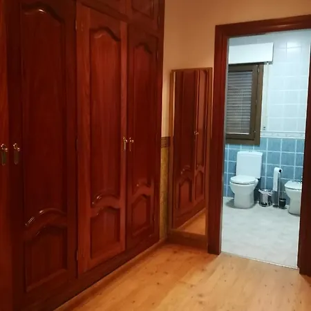 Villa Mimar De Pinares Holiday home Nava de la Asuncion